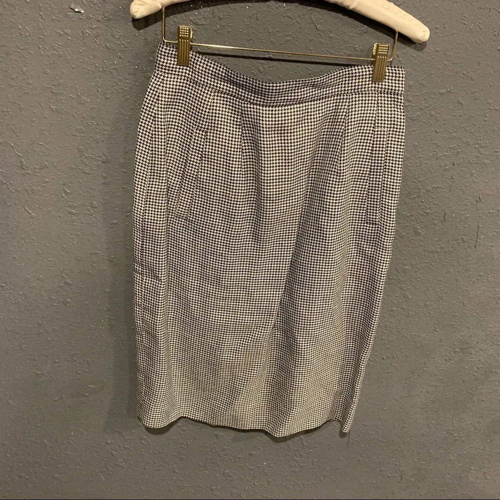 Women’s Two Piece Liz Claiborne Business Jacket and Skirt